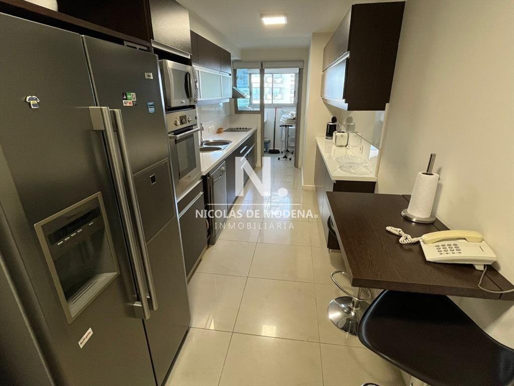 Alquila apartamento con vista al mar de 3 dormitorios en Br