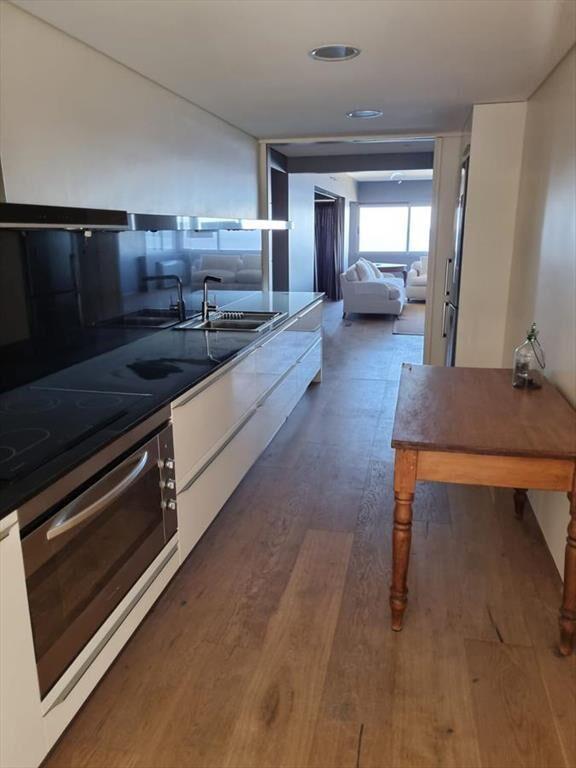Rambla y 26, piso alto, reciclado, 171 m2, garaje !!