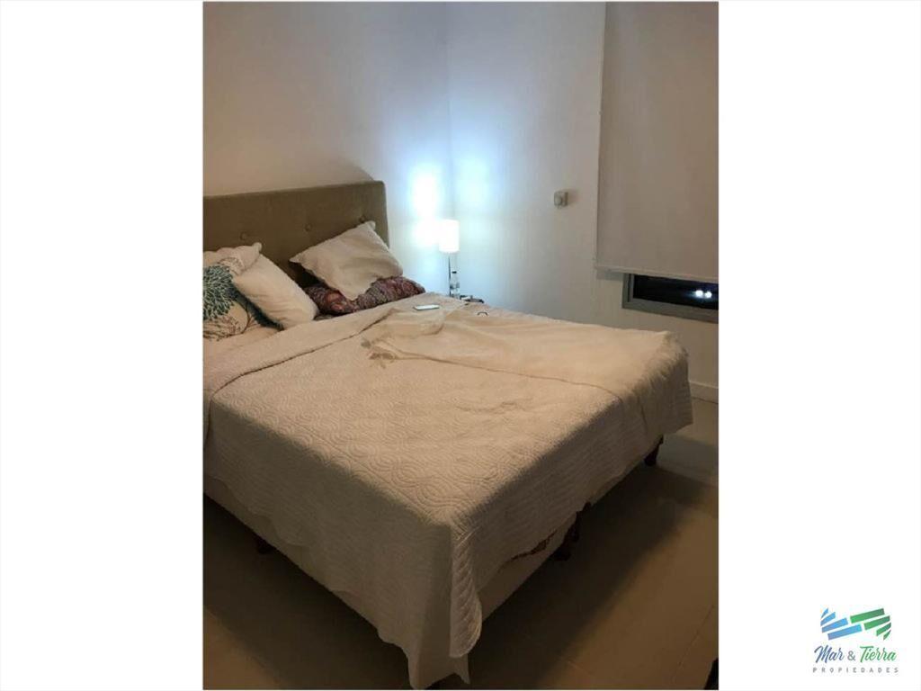Apartamento en Brava, 3 dormitorios *
