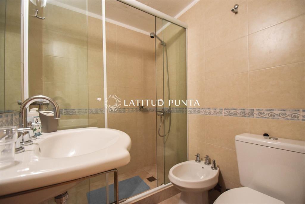 Brava, primera linea,Torre con amenities, de 1