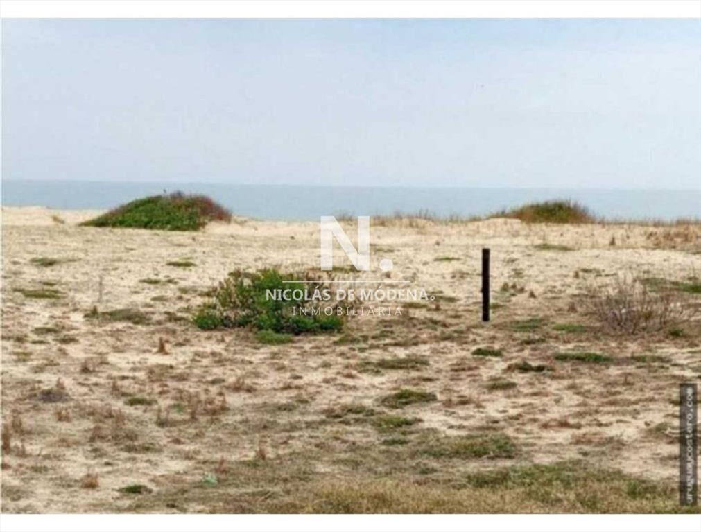 Vende chacra con costa en Punta del Este.