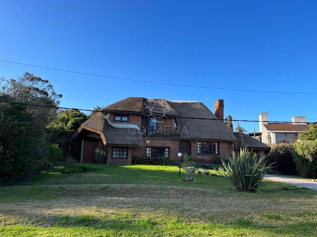 Hermosa cabaña de 4 dormitorios en venta a de