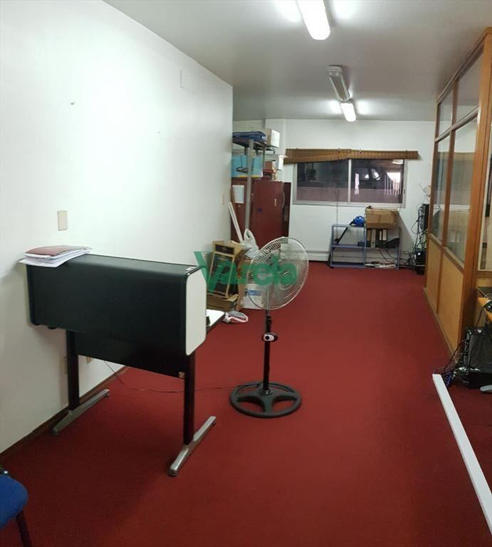 Muy buen edificio de oficinas en Galeria