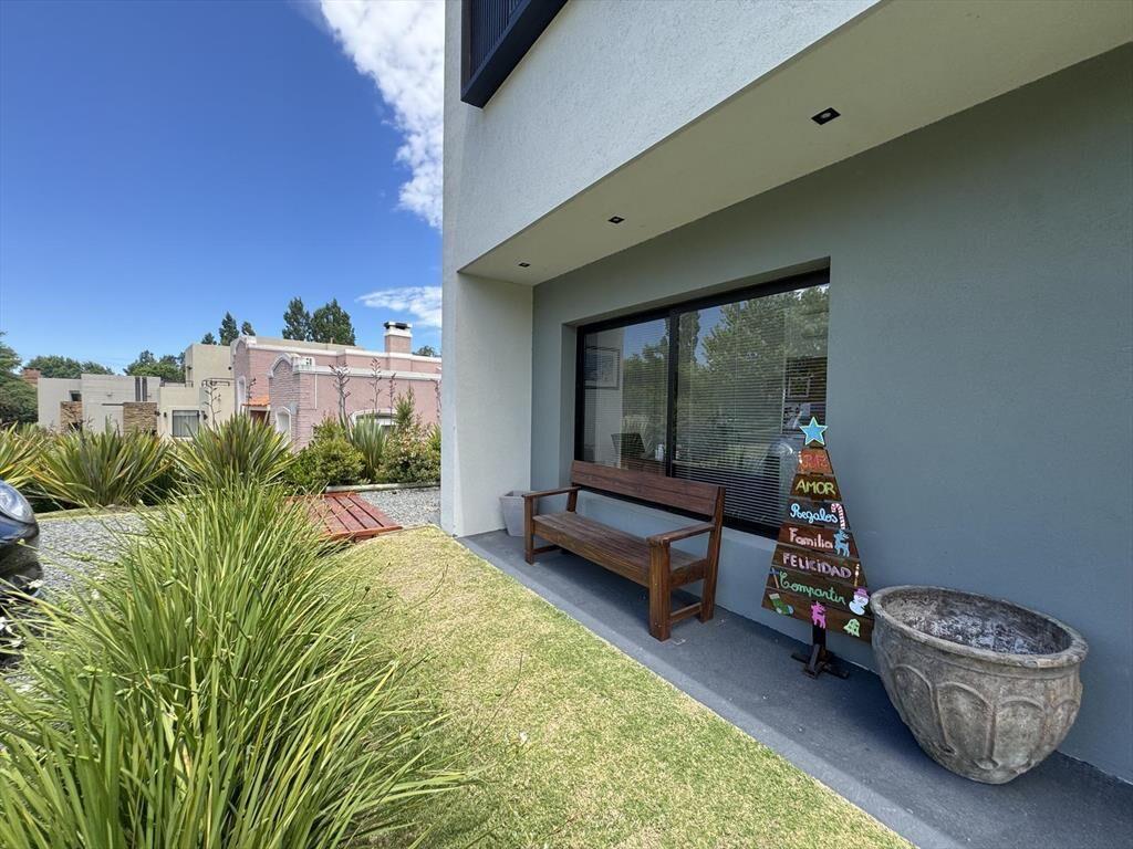 Casa en venta Lomas de la Tahona - Lomas de Carrasco Piscin
