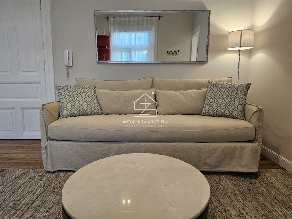 Apartamento en alquiler anual 1 dorm - Edificio