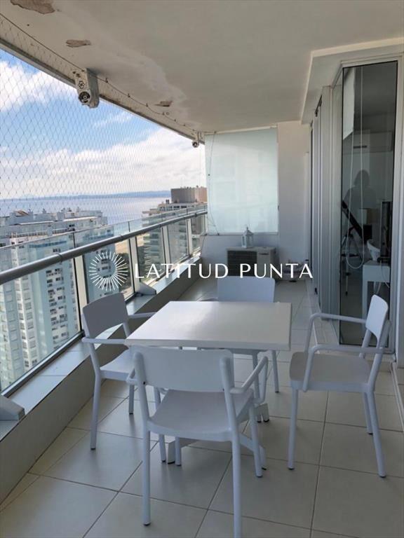 Apartamento de 2 dormitorios en mansa.