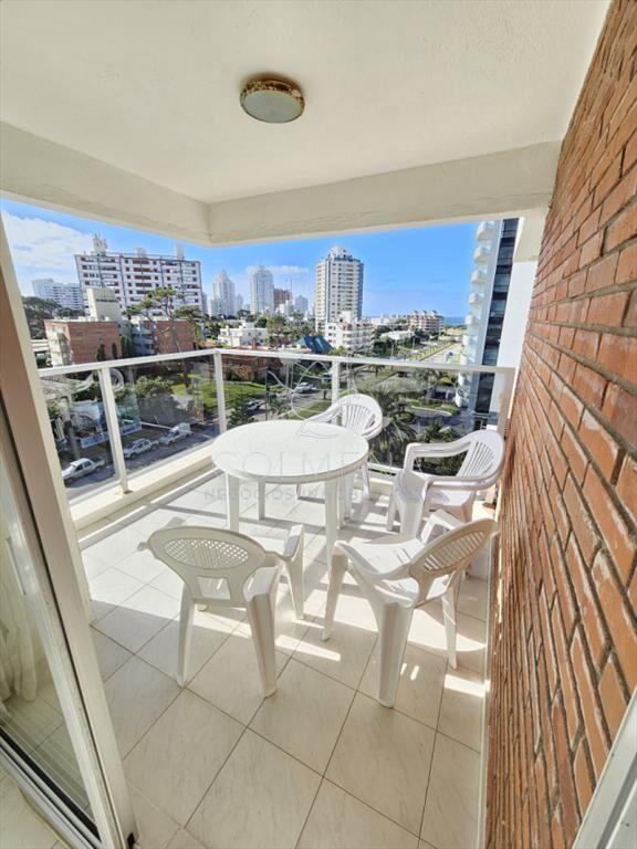 Apartamento en Punta del Este, Brava