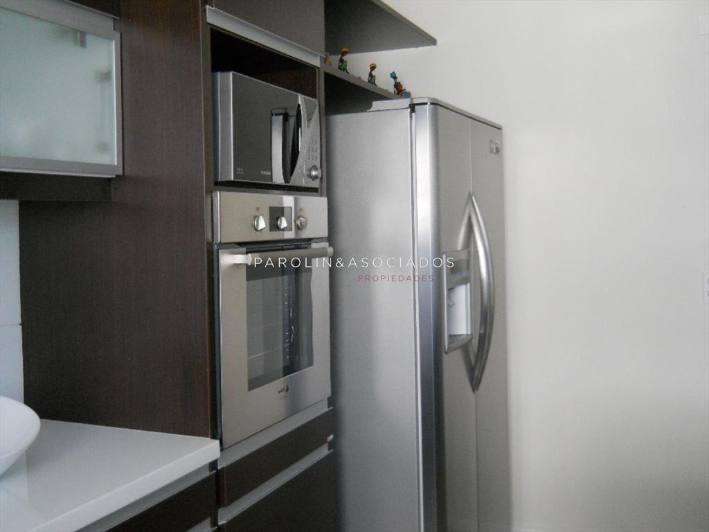 Apartamento de 3 dormitorios + dependencia de en