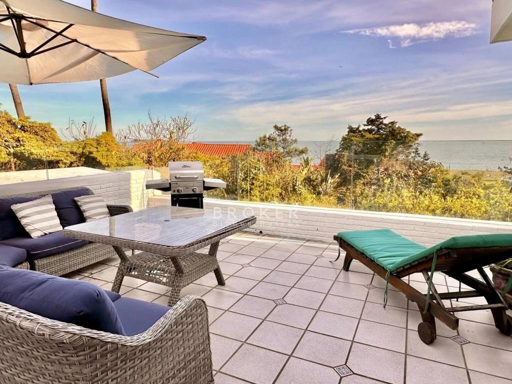 Venta Casa Punta del Este 4 Dormitorios a Pasos