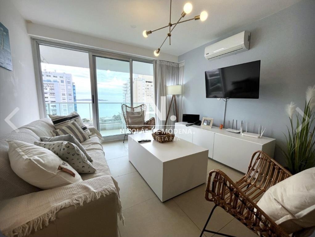 Apartamento en venta de 2 dormitorios con vista