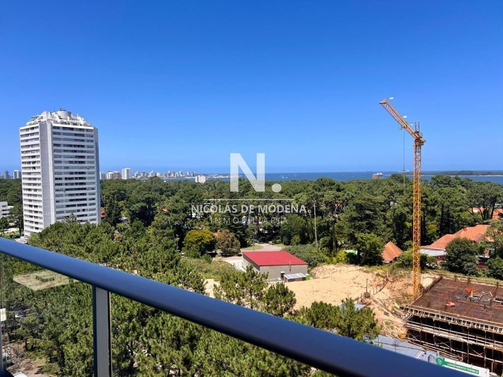 En venta apartamento con excelente vista, de 3 en