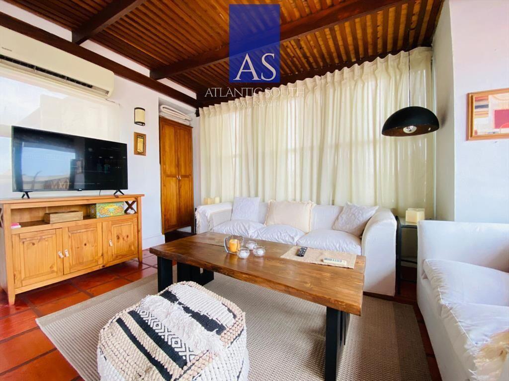 Apartamento 3 dormitorios 2 baños a metros del mar.