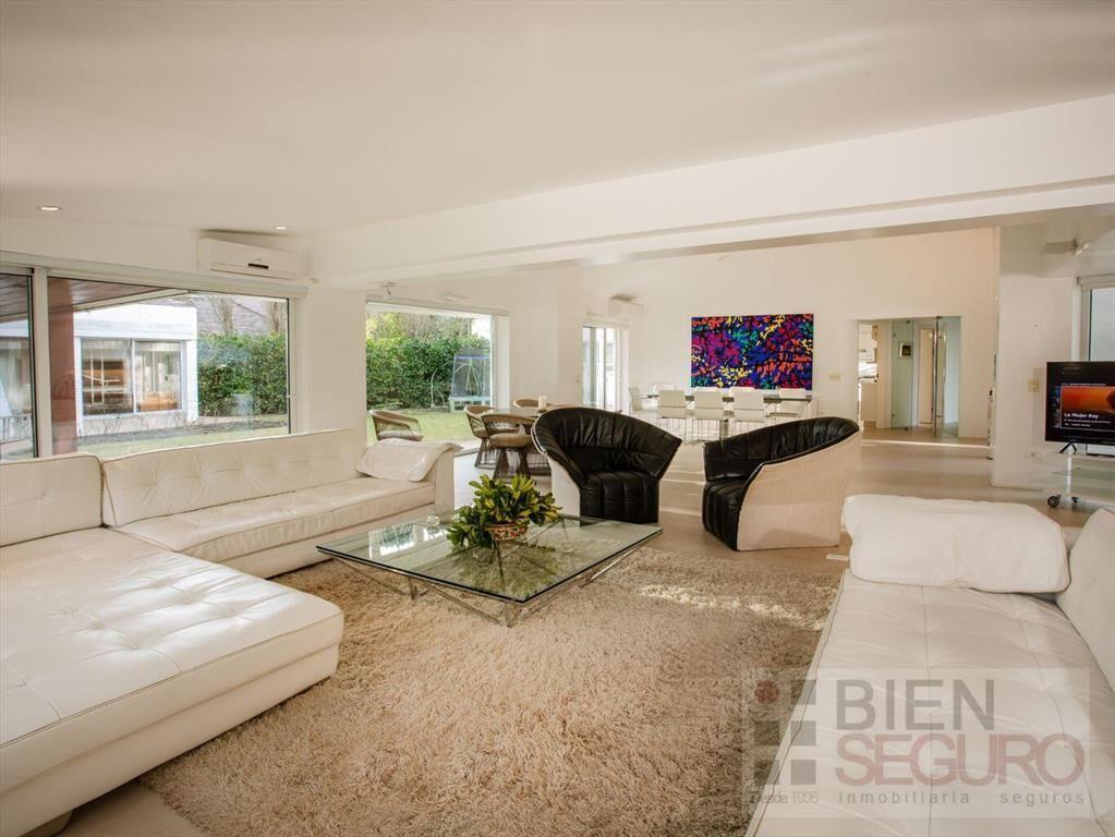 Excelente residencia en Lugano. Más de 1600 m2. Punta del