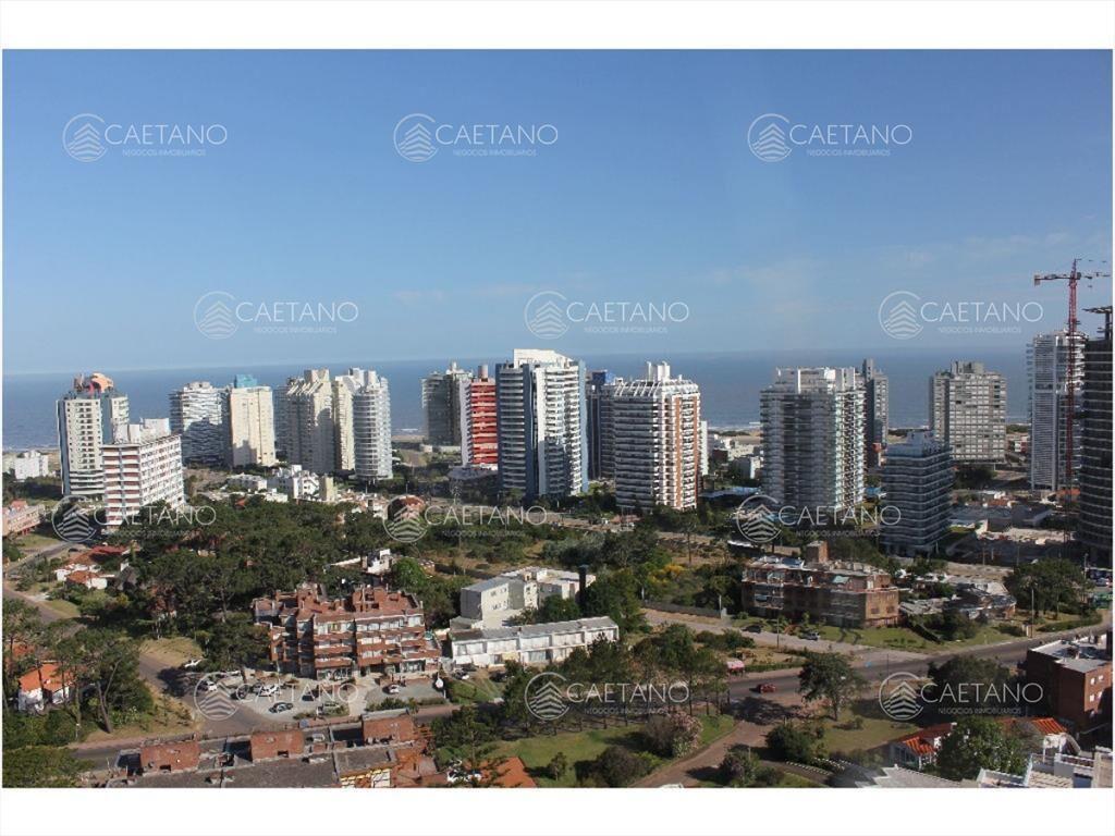 apartamento con vista a playa mansa