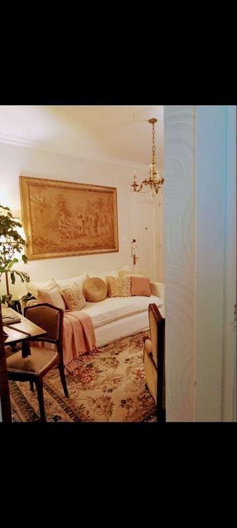 Apartamento en venta 3 dorm, 2 baños, con renta, en excelen