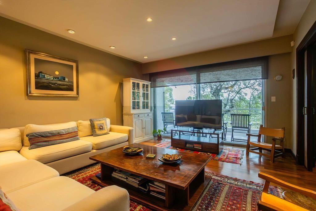 ALQUILER APARTAMENTO FRENTE AL GOLF PUNTA CARRETAS
