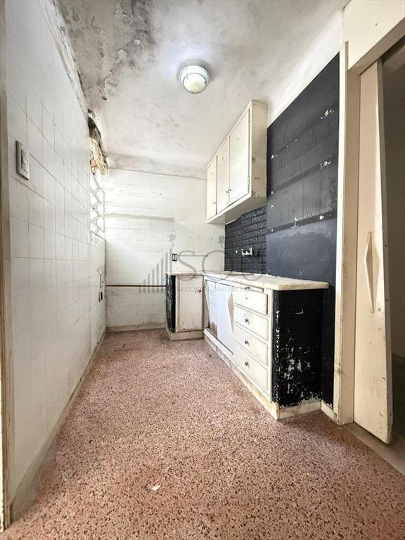 Venta casa 3 dormitorios 2 baños garaje a reciclar en Sayag