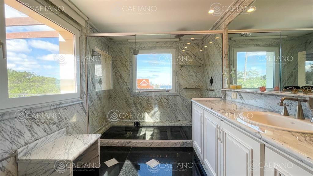 Venta casa 10 dormitorios playa mansa Punta del