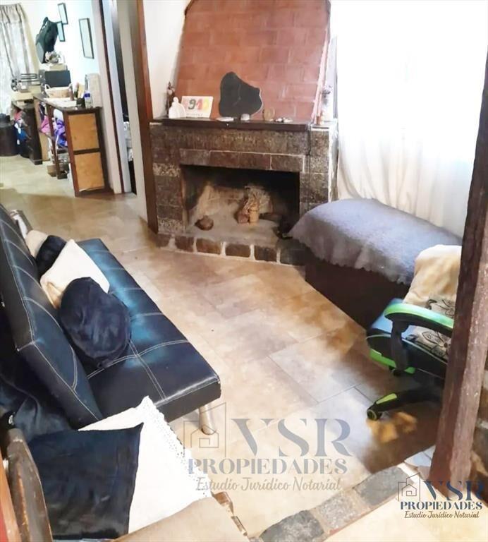 Venta casa 3 dormitorios, 3 baños cochera x 3, galpón fo...