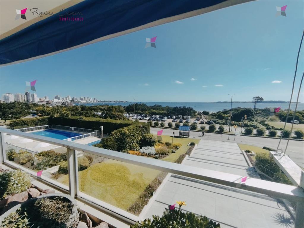 VENTA DE APARTAMENTO DE 3 DORMITORIOS Y DEPENDENCIA EN EDIF