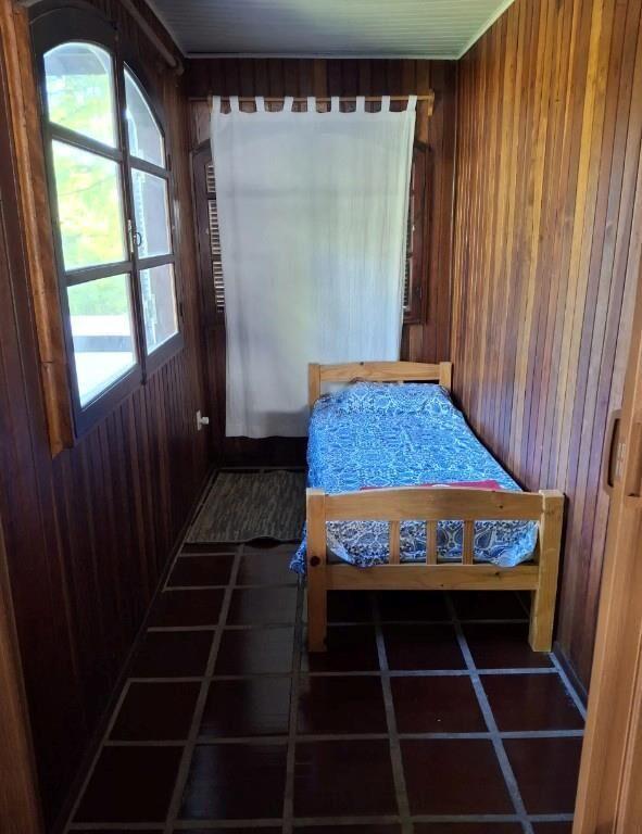 Hermosa cabaña En La Floresta, Zona Muy Tranquila.