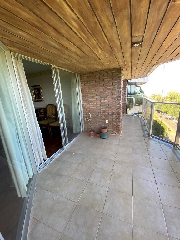Venta! Sensacional y unico apto 3 dormitorios,2 garajes,Golf