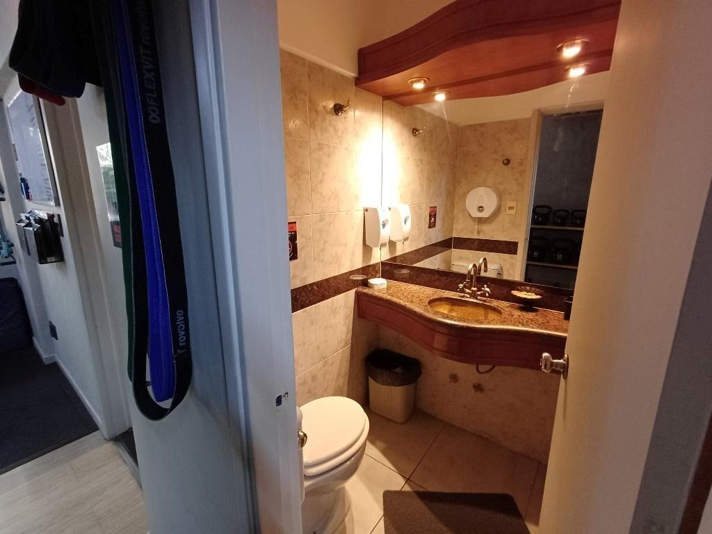 Local comercial en Pocitos con renta vigente, 95 m², - VL100