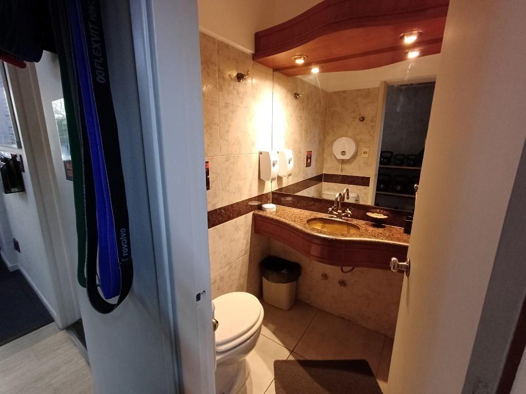 Local comercial en Pocitos con renta vigente, 95 m², - VL100
