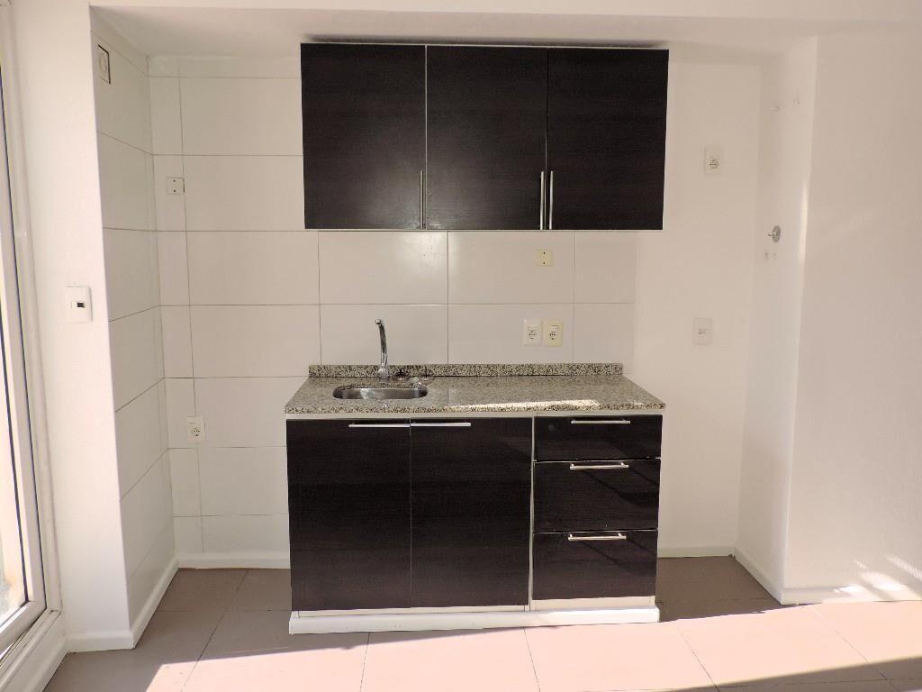 INVERSONRES VENTA MONOAMBIENTE PATIO PARRILLERO GARAGE BUCEO