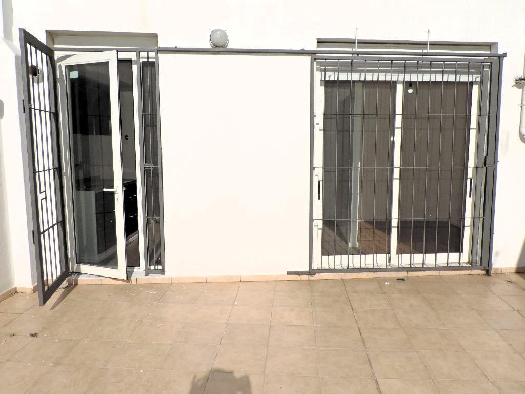 INVERSONRES VENTA MONOAMBIENTE PATIO PARRILLERO GARAGE BUCEO