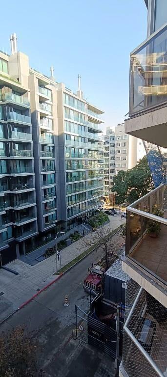 Edificio Aló Biarritz apto de 1 dorm al frente con balcón