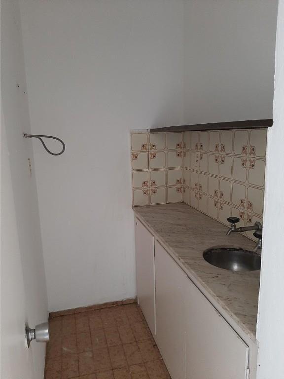 Linda Planta Con Renta, 2 dorm. En 18 Y Yi