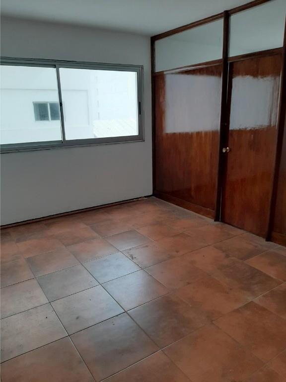 Linda Planta Con Renta, 2 dorm. En 18 Y Yi