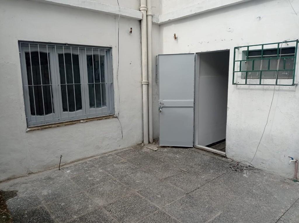 IMPERIAL VENDE.2 CASAS UNA CON RENTA Y LOCAL INDUSTRIAL P.U.