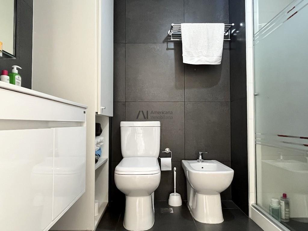 ALQUILER | UN DORMITORIO | DOS BAÑOS | PATIO | GARAJE DOBLE