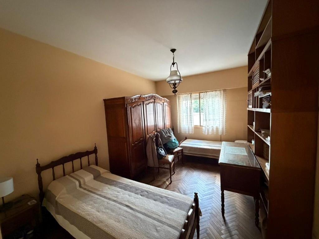Venta apartamento 3 dormitorios, 3 baños y garaje en Pocitos