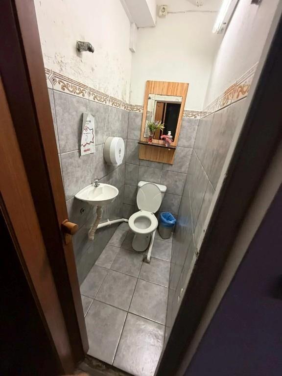 Casa de 9 dormitorios, ideal empresa, uso comercial