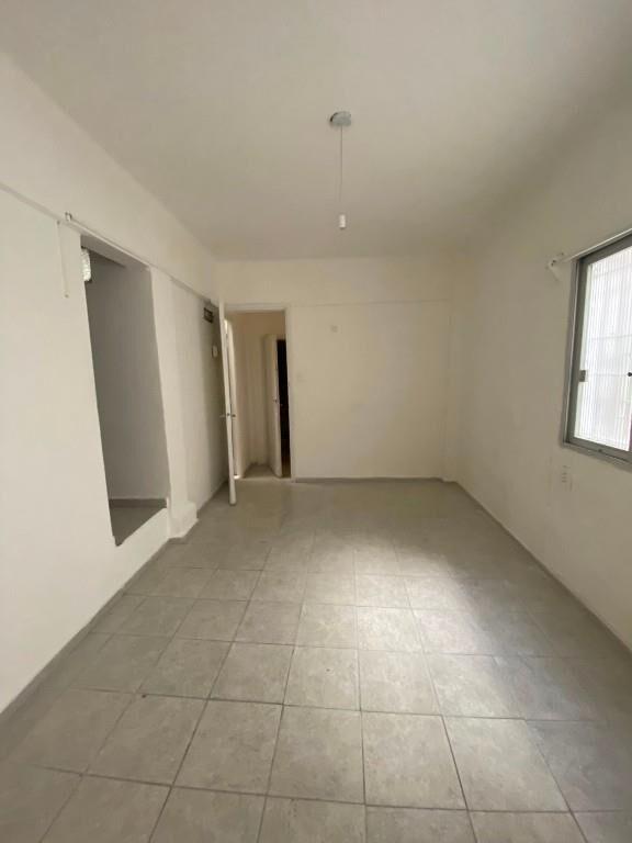 Alquiler! Imperdible apto 1 dormitorio,patio, Cordon!