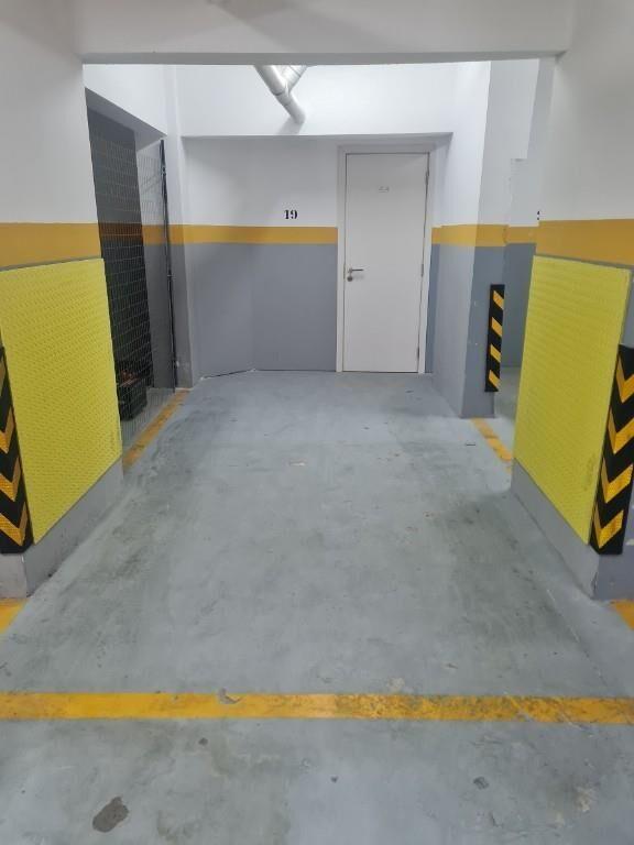 venta apto 2 dorm, 3 b, coc, liv tza, garage AMUEBLADO, GOLF