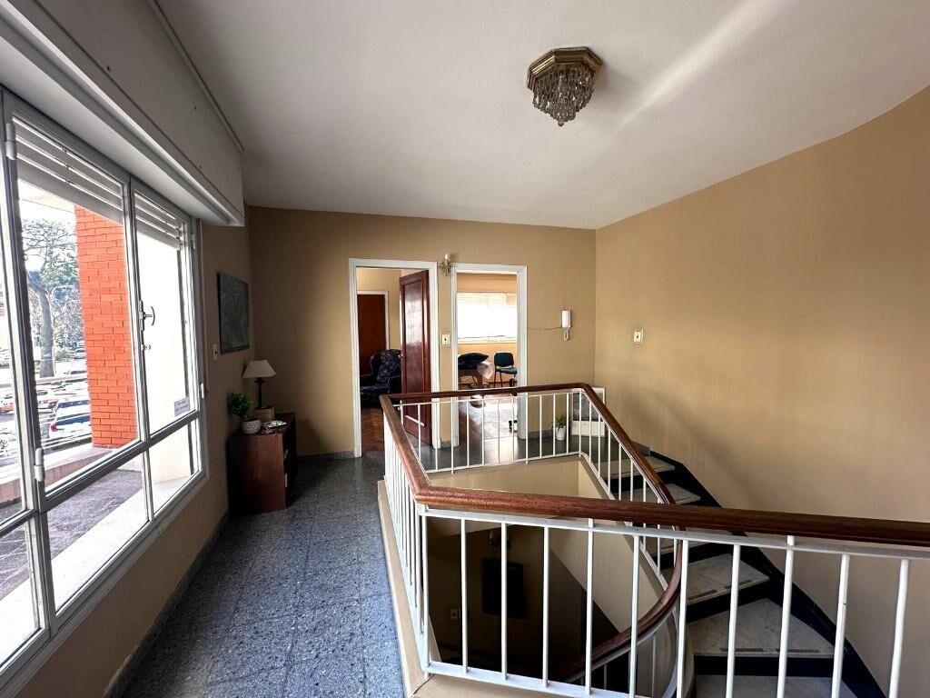 Venta casa 3 dormitorios y garaje en Punta Carretas