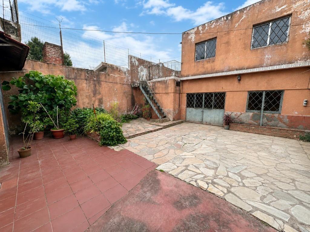 Venta casa 3 dormitorios y garaje en La Blanqueada