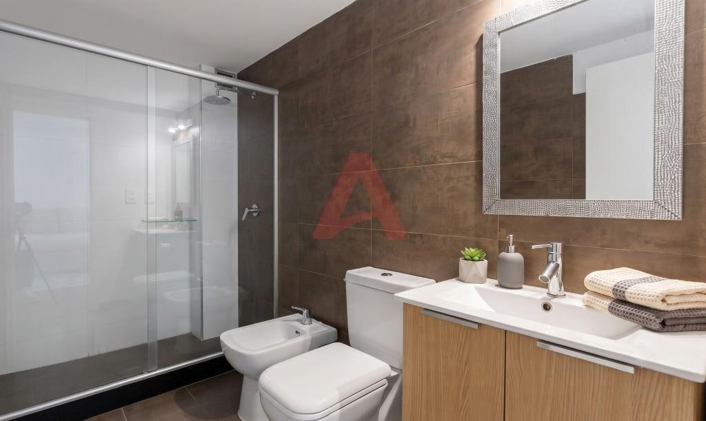 APARTAMENTO AMUEBLADO DE 1 DORMITORIO CON GARAJE.