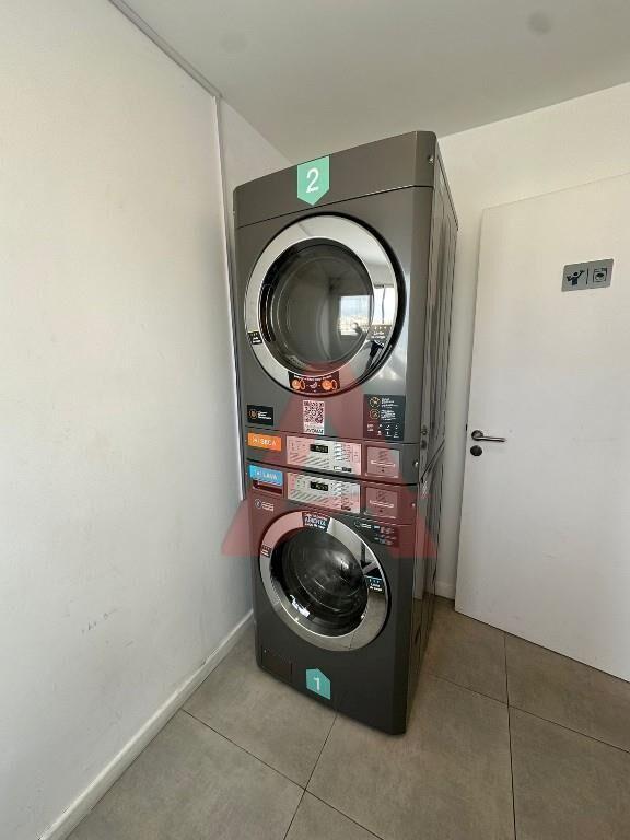 APARTAMENTO AMUEBLADO DE 1 DORMITORIO CON GARAJE.
