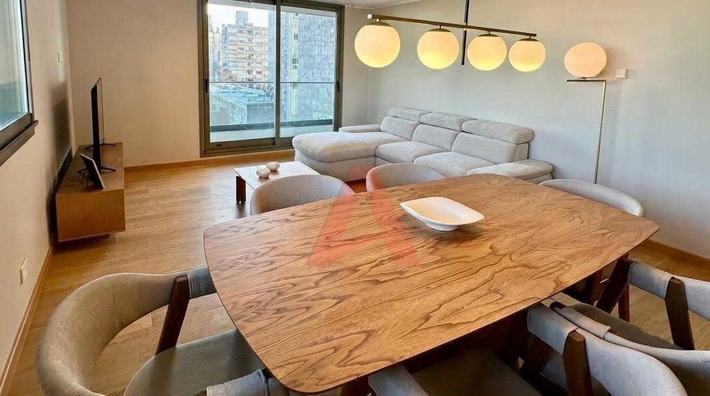 1 DORMITORIO CON GRAN TERRAZA DE 19 M2 y GARAJE - AMOBLADO