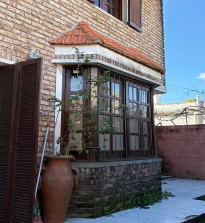 Alquila Casa Avenida Playa esq Portezuelo 3 dormitos