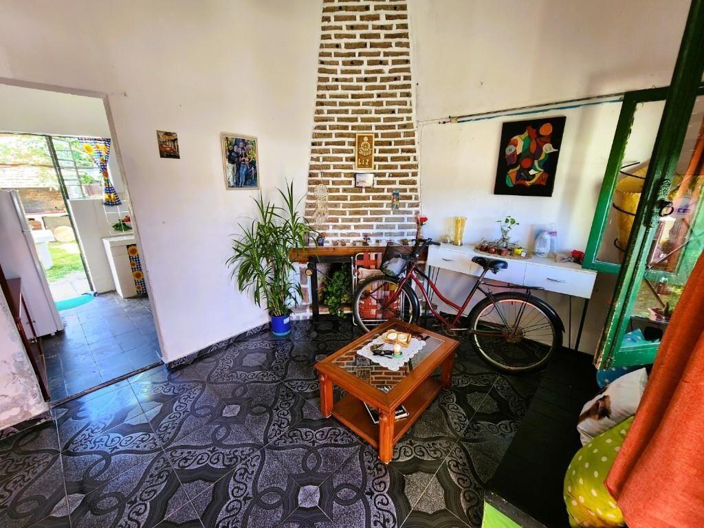 PRÓXIMA AL COSTA URBANA!! CASA + 2 APARTAMENTOS!!