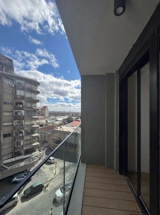 IMPERDIBLE APTO 1 DORM AL FRENTE A MTS TRES CRUCES SHOPPING
