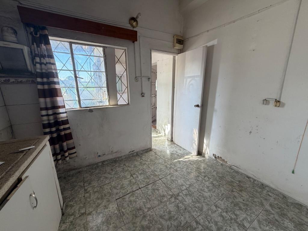 Venta casa 3 dormitorios y cochera Cerrito de la Victoria