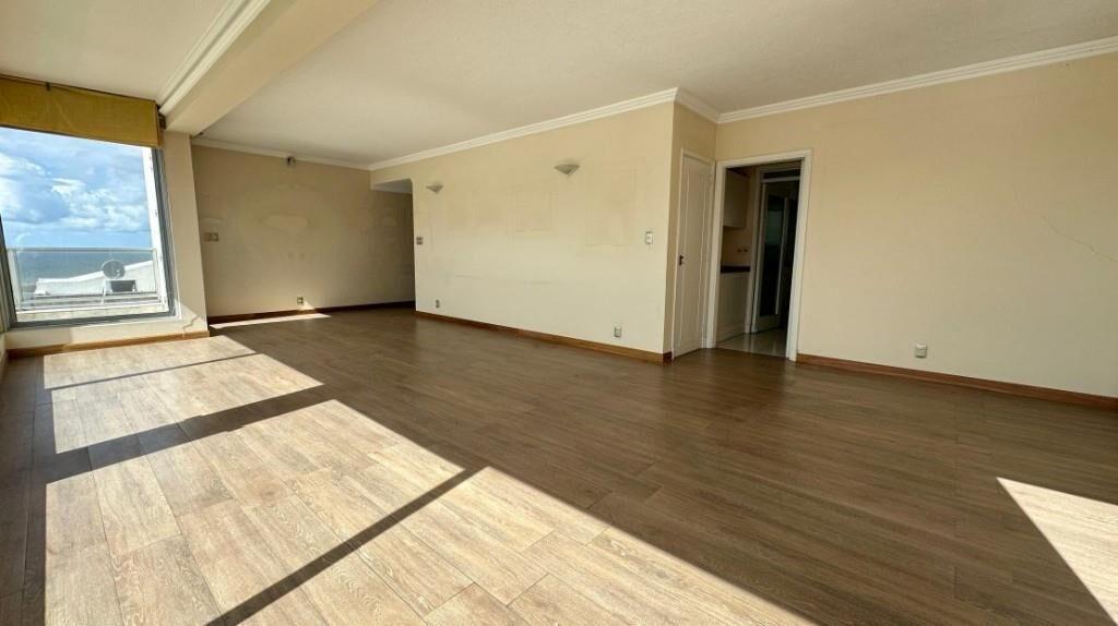 VENTA PENTHOUSE PISO 10 EN POCITOS AV.BRASIL 3 DORMITORIOS