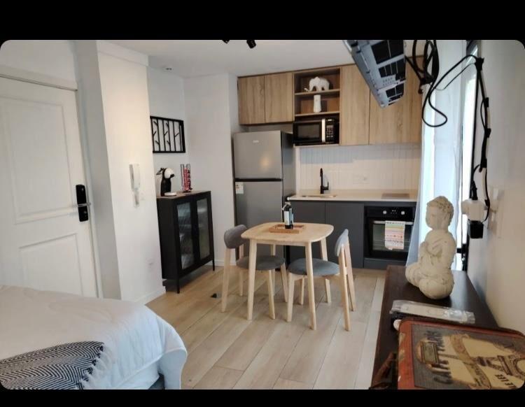 Se vende espectacular Monoambiente con renta equipado